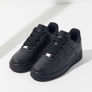 Nike Air Force 1 (Black)